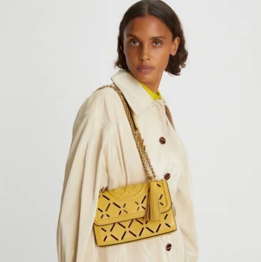 Tory Burch Fleming Perforated Diamond Shoulder Purse